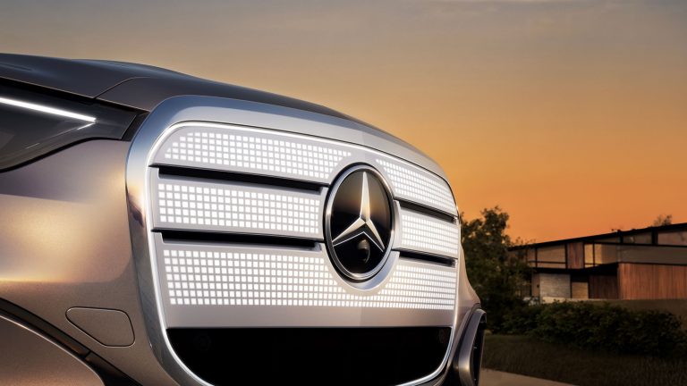 Mercedes desvela la primera imagen oficial del GLC 2025, ¿acertará la marca con el cambio de estilo?