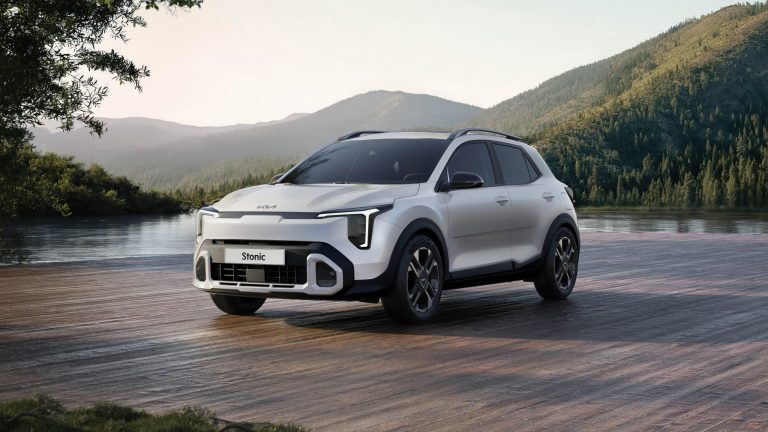 El Kia Stonic se renueva por fuera y por dentro: ¡así es como queda!