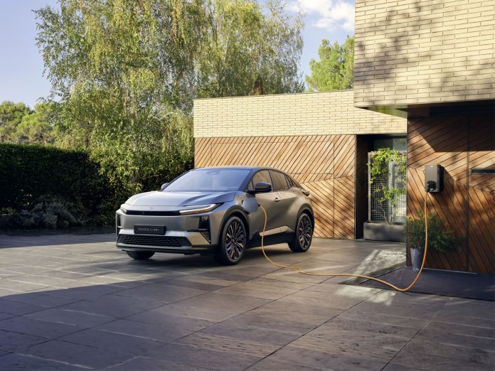 Toyota C-HR+ (9)