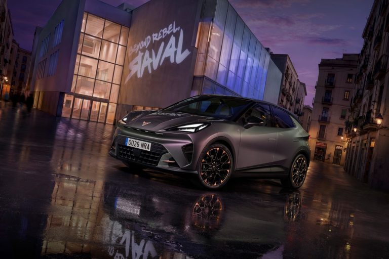 El CUPRA Raval es el nuevo eléctrico de la marca española y te va a sorprender