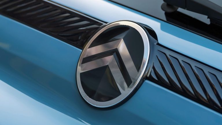 El 2 CV llegará de nuevo al mercado en forma de coche eléctrico