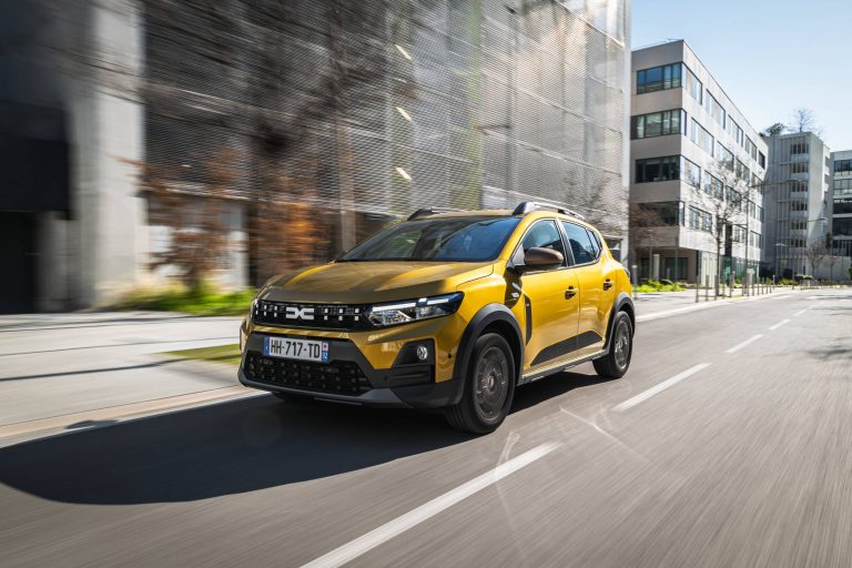 Dacia Sandero híbrido 2026: precio, consumo y todos los motores de la gama Dacia