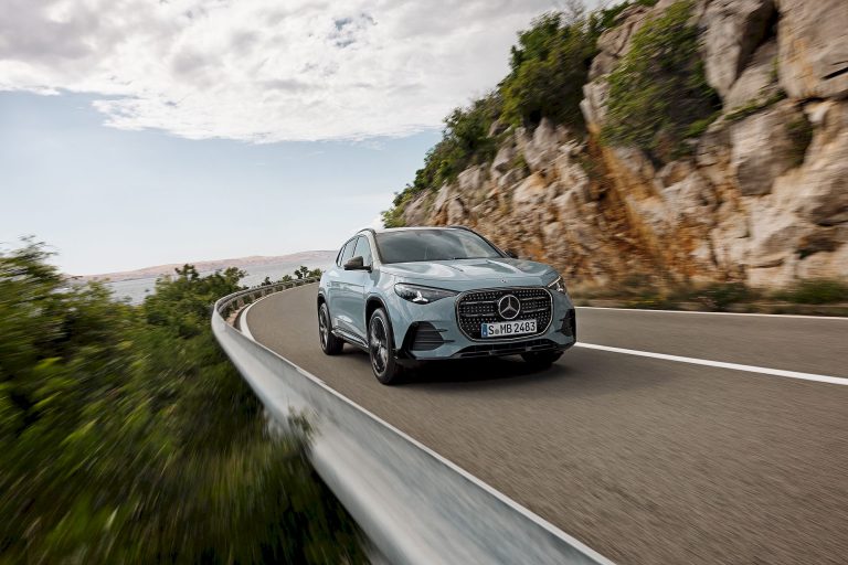 El nuevo Mercedes GLA 2026 crece 15 cm, jubila al EQA y llega hasta 657 km de autonomía
