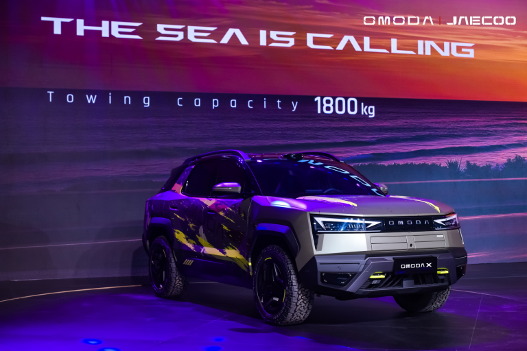 OMODA X, el SUV de ciencia ficción que sorprenderá a Tesla